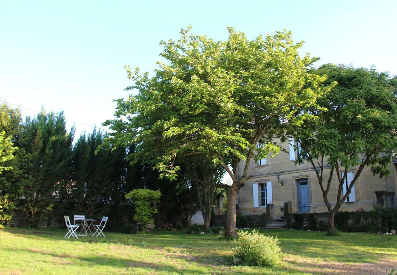 La Maison De... Espiet Bagian luar foto